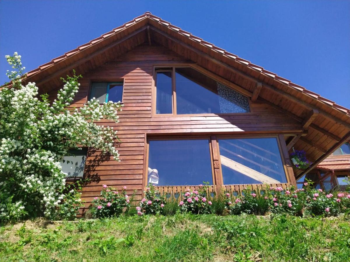 Rose Hip Hill Farm Bed and Breakfast Valea Tirnei Εξωτερικό φωτογραφία