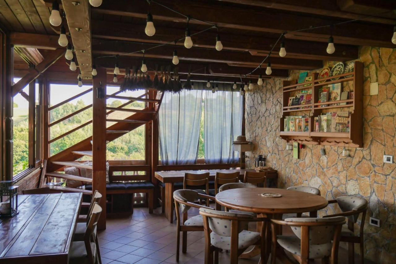 Rose Hip Hill Farm Bed and Breakfast Valea Tirnei Εξωτερικό φωτογραφία